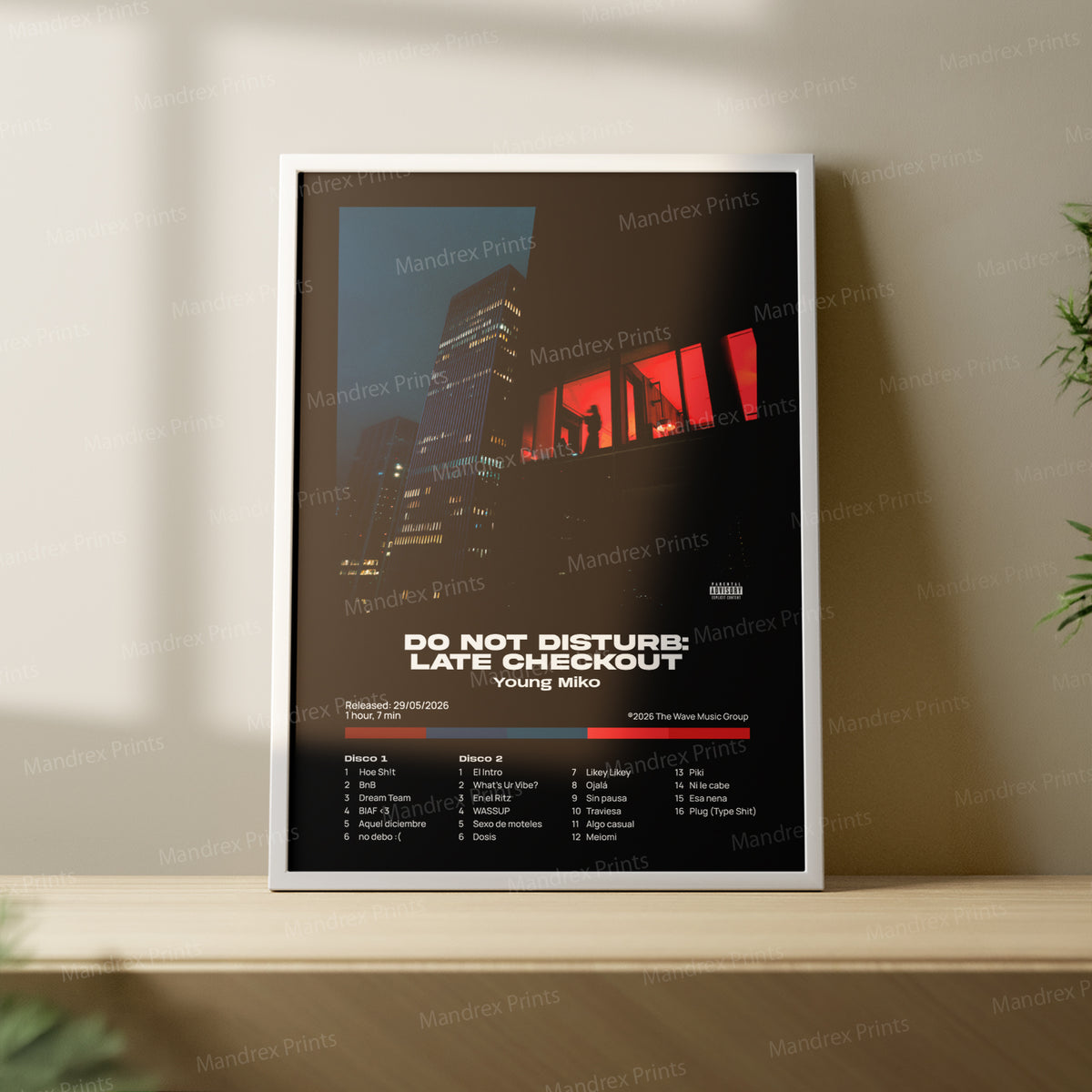 Do Not Disturb Late Checkout – Póster Digital Young Miko